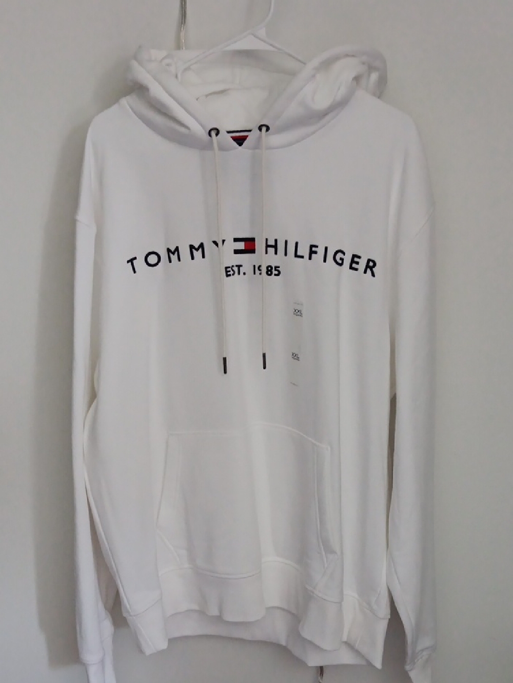 Tommy Hilfiger Men's White Hoodie with Navy Logo